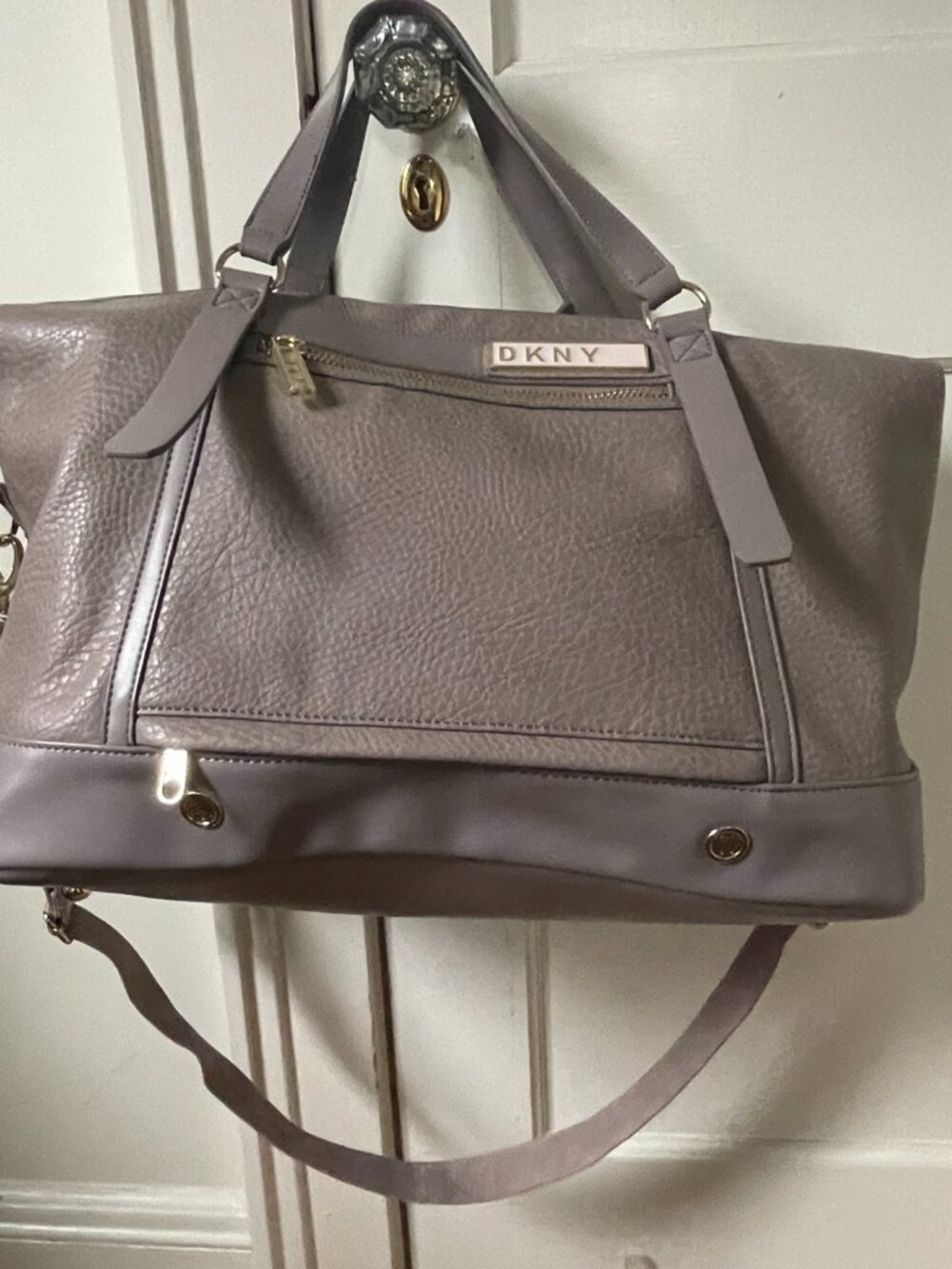 DKNY Rapture Weekender Boarding Bag in Taupe EUC Faux Leather - Picture 3 of 16